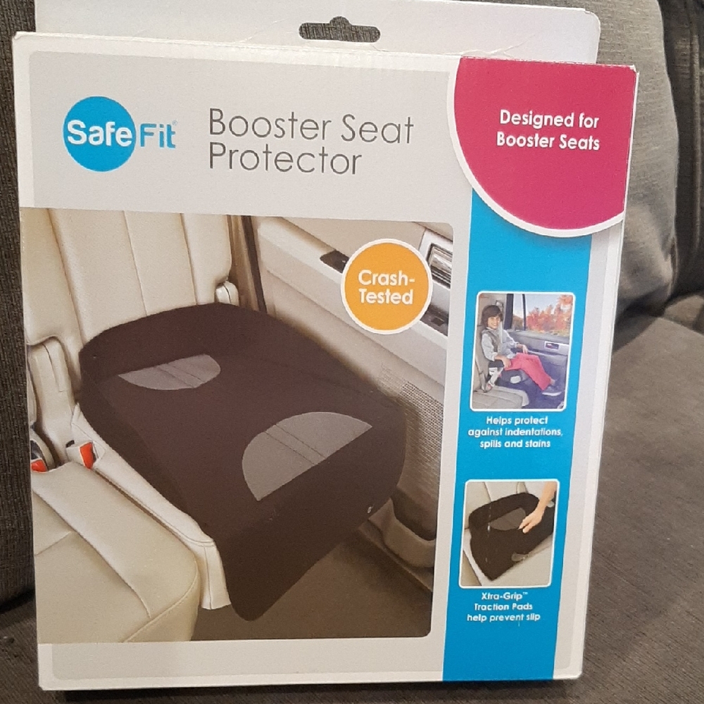 NIB SafeFit Black Booster Seat Protector